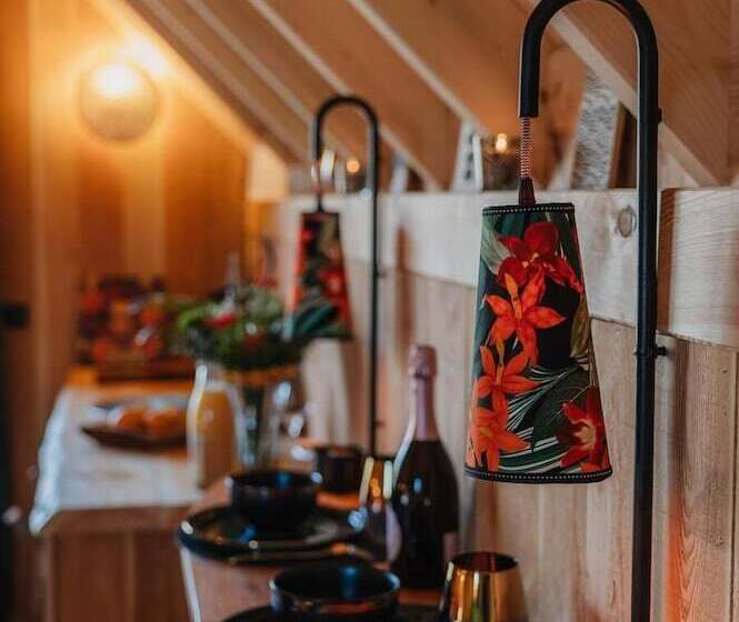 Хижина Deluxe, Les Cabanes Du Dauphiné