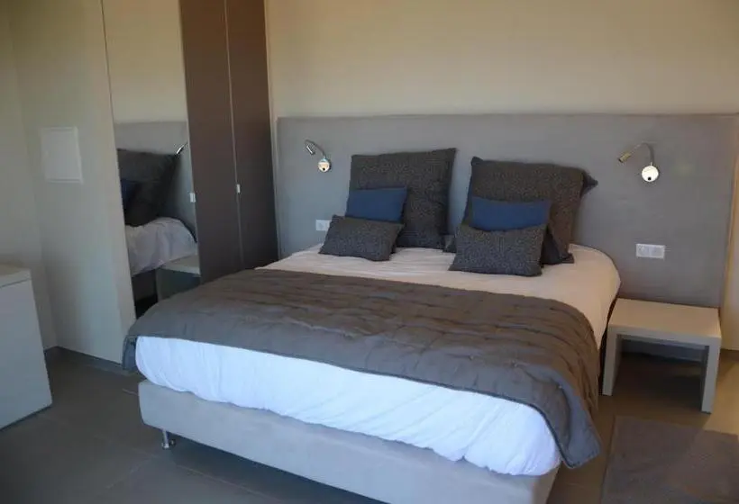 سوئیت جونیور با تراس, Casa Mare E Vista