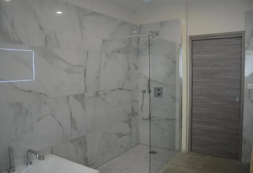 سوئیت جونیور با تراس, Casa Mare E Vista