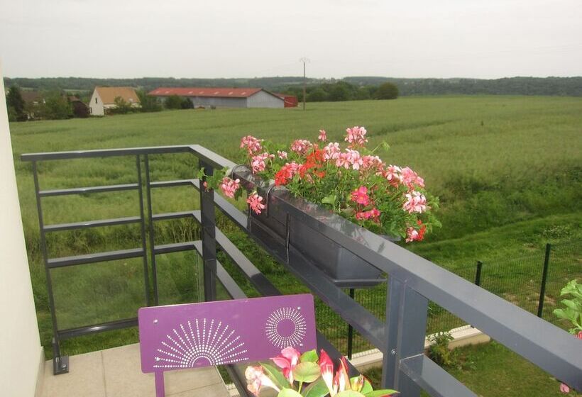 デラックスルーム, Ballylough