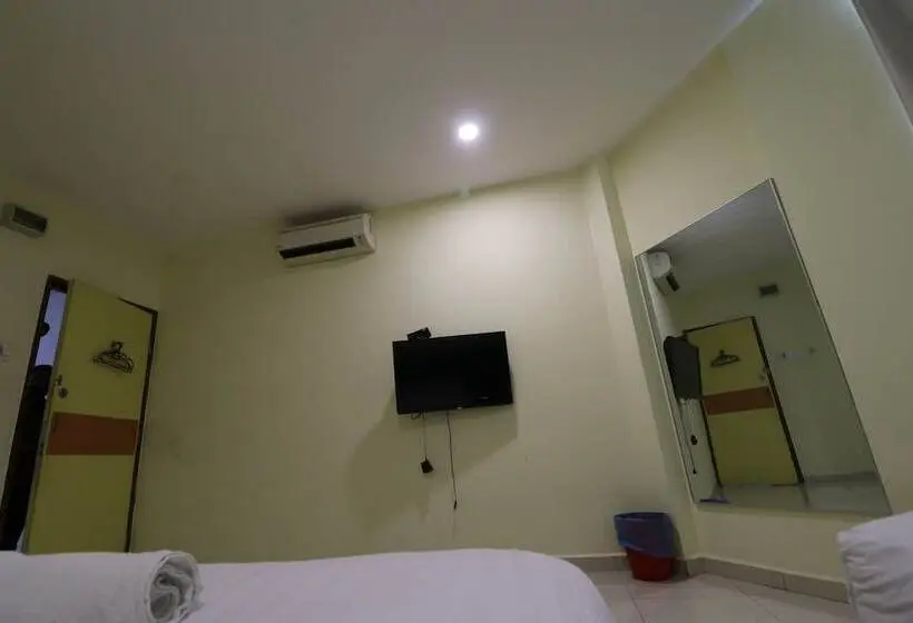 اتاق سوپریور سه تخته, Furich Hotel Enterprise