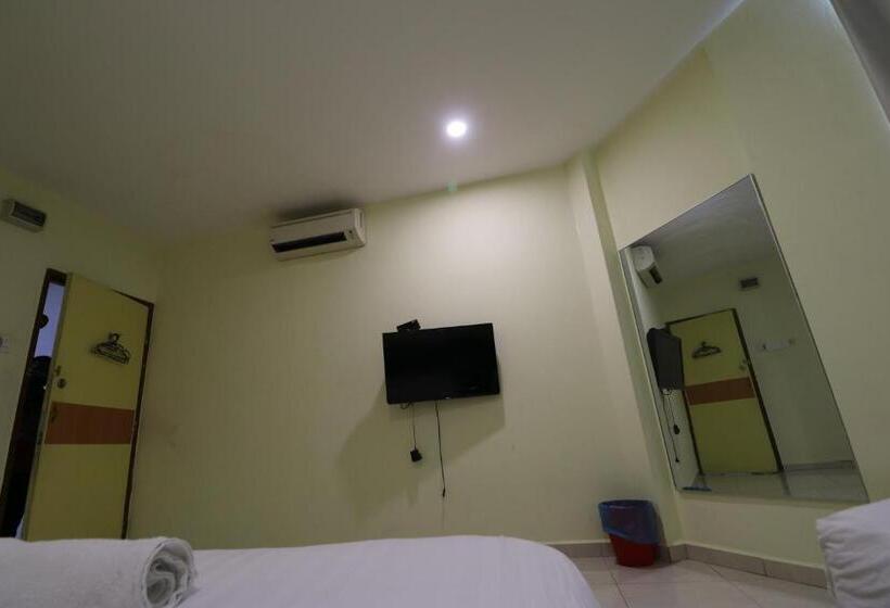 غرفة سوبيريور ثلاثية, Furich Hotel Enterprise