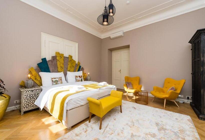 آپارتمان 4 خوابه, Grand Central Residence By Tkc