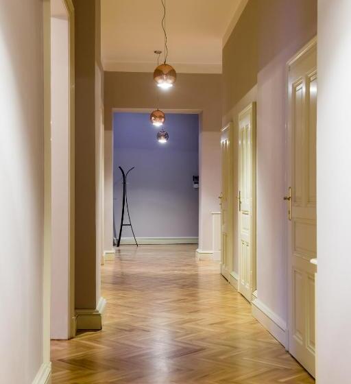 آپارتمان 4 خوابه, Grand Central Residence By Tkc