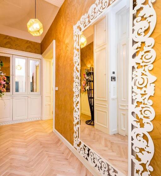 آپارتمان 2 خوابه, Grand Central Residence By Tkc