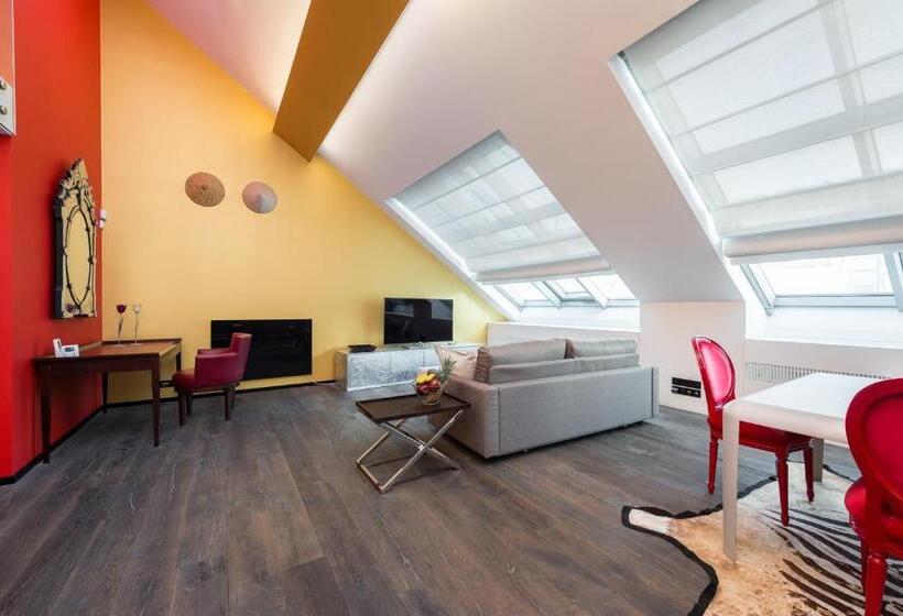 اتاق استاندارد, Grand Central Residence By Tkc