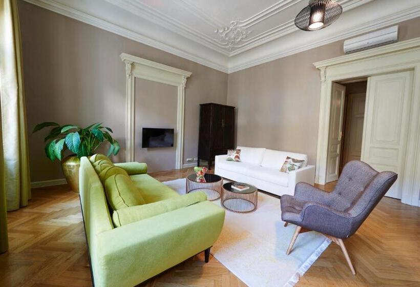 آپارتمان 4 خوابه, Grand Central Residence By Tkc