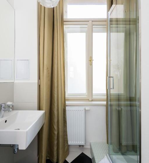 آپارتمان 4 خوابه, Grand Central Residence By Tkc