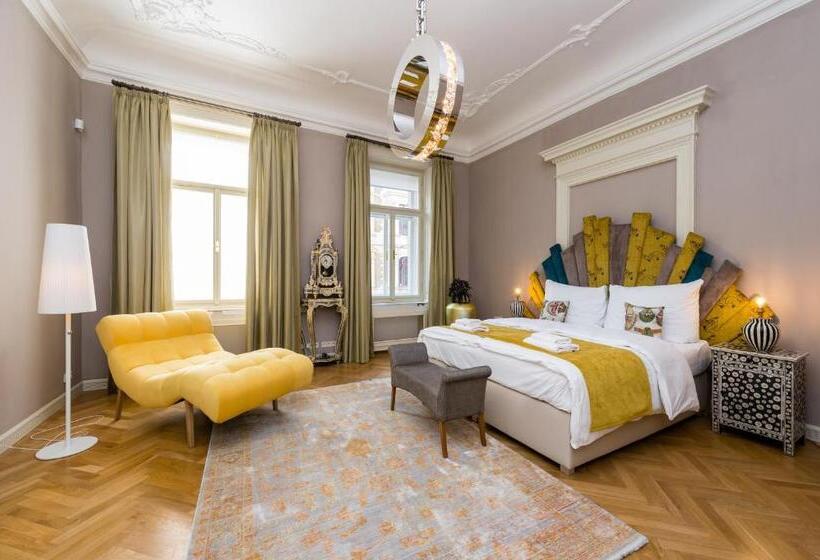 آپارتمان 4 خوابه, Grand Central Residence By Tkc