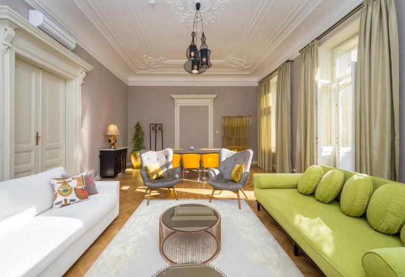 آپارتمان 4 خوابه, Grand Central Residence By Tkc