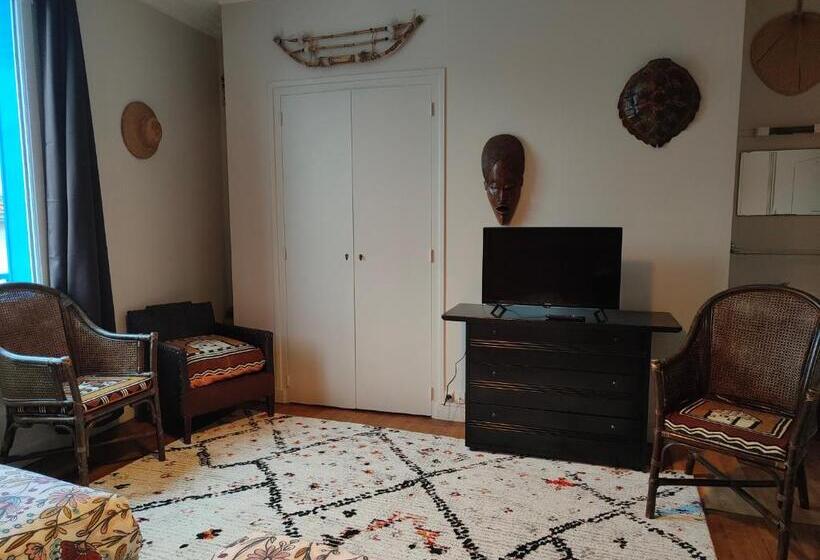 Номер Стандарт Трехместный, Les Volets Bleus