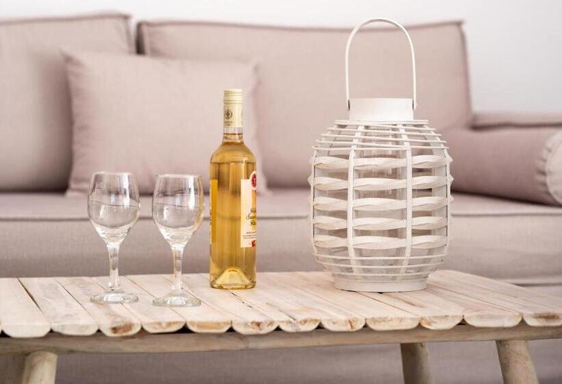 スーペリアースイート, Aerenia Luxury Suites