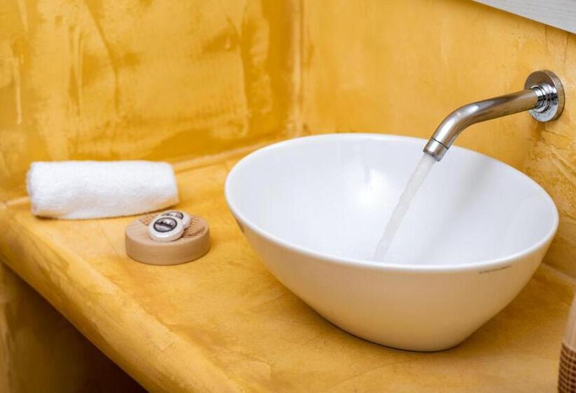 スーペリアースイート, Aerenia Luxury Suites