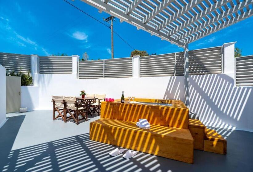 Апартаменты Deluxe 1 Спальня, Aerenia Luxury Suites