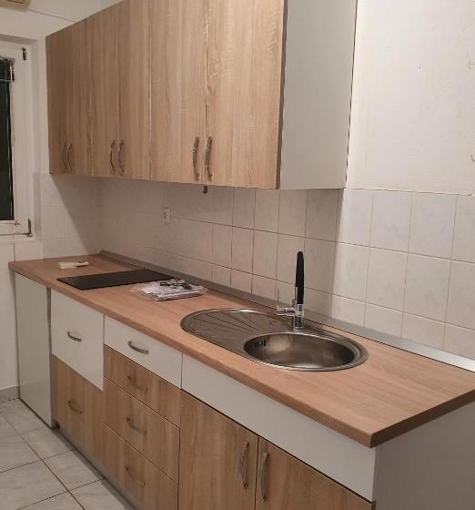 آپارتمان 1 خوابه با چشم‌انداز دریا, Apartments Dupin