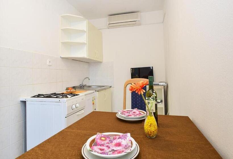 آپارتمان 1 خوابه با بالکن, Apartments Dupin