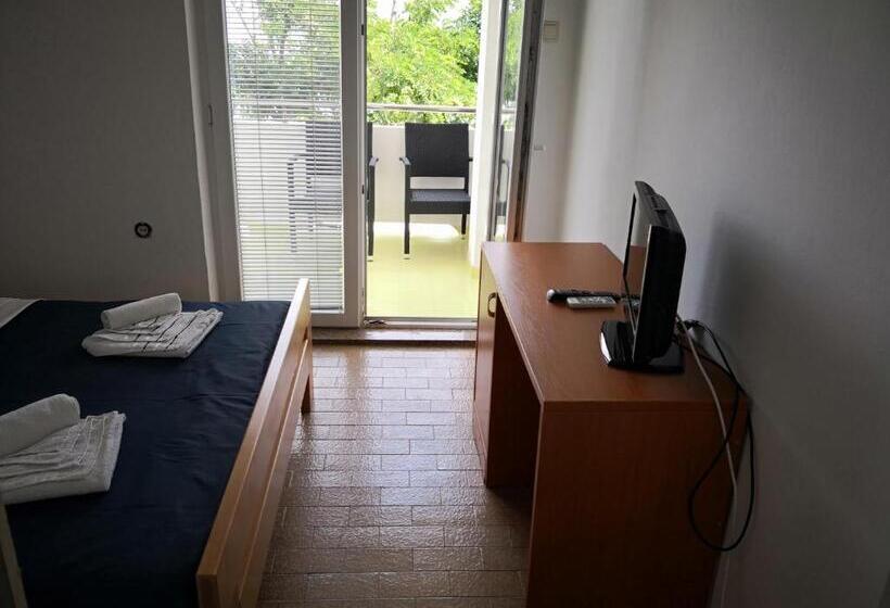آپارتمان 1 خوابه با تراس, Apartments Dupin