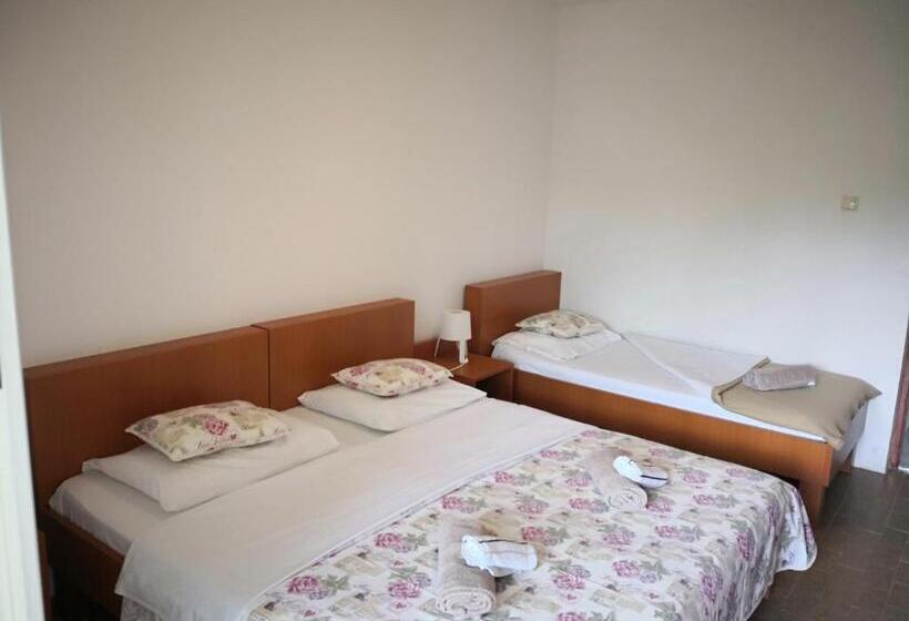 آپارتمان 1 خوابه با چشم‌انداز, Apartments Dupin