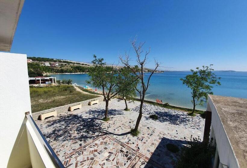 اتاق استاندارد با بالکن و چشم‌انداز دریا, Apartments Dupin