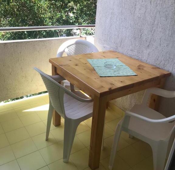 اتاق استاندارد, Apartments Dupin