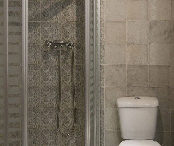 آپارتمان خانوادگی, Tres Puentes Anguiano