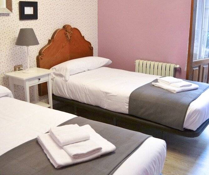 آپارتمان خانوادگی, Tres Puentes Anguiano