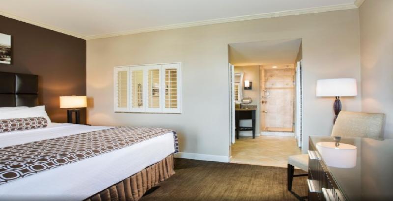 带大床的行政房间, Crowne Plaza Orlando Downtown, An Ihg