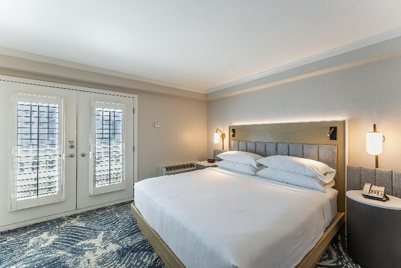 اتاق استاندارد با تخت بزرگ, Crowne Plaza Orlando Downtown, An Ihg