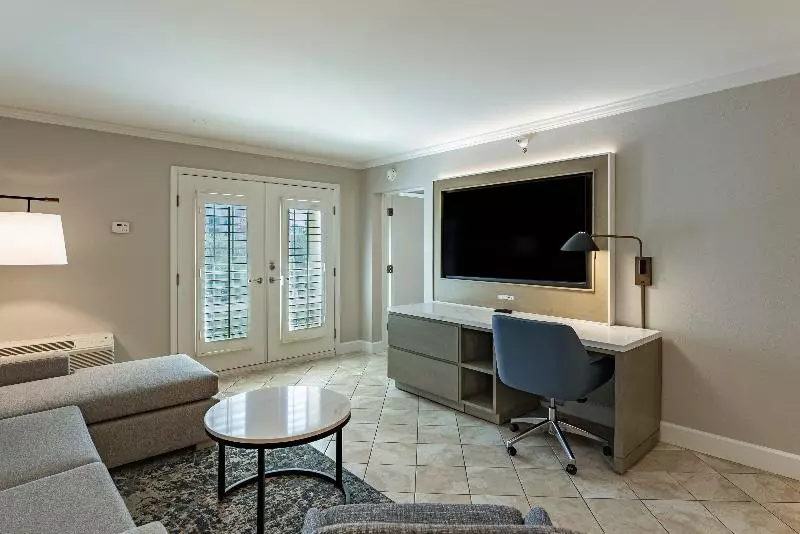 سوئیت با تخت بزرگ, Crowne Plaza Orlando Downtown, An Ihg