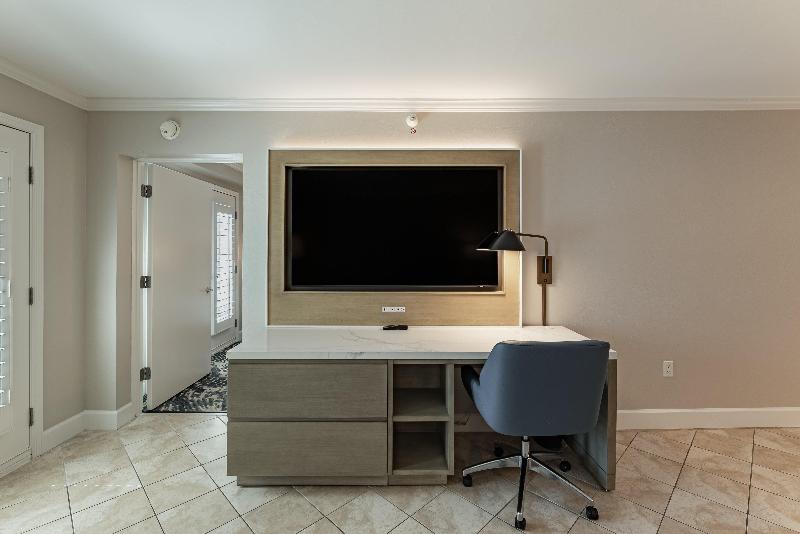 سوئیت با تخت بزرگ, Crowne Plaza Orlando Downtown, An Ihg