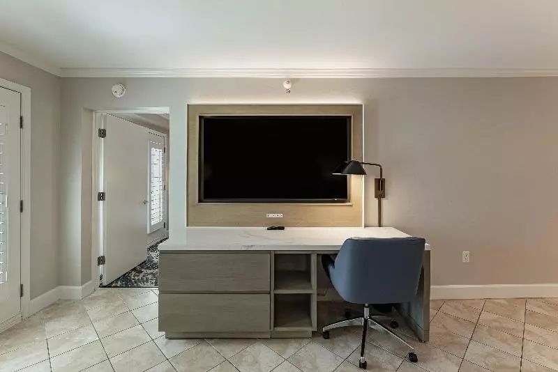 سوئیت با تخت بزرگ, Crowne Plaza Orlando Downtown, An Ihg