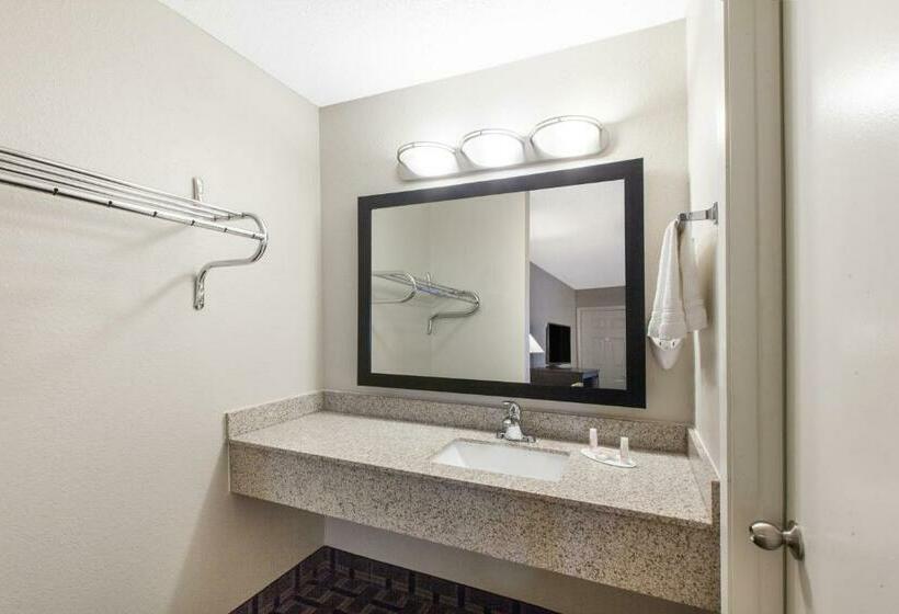 Стандартный Номер Кровать Кинг, Days Inn By Wyndham Ennis