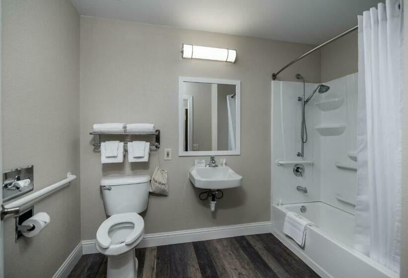 身障者適用キングサイズベッドルーム, Hillside Inn Pagosa