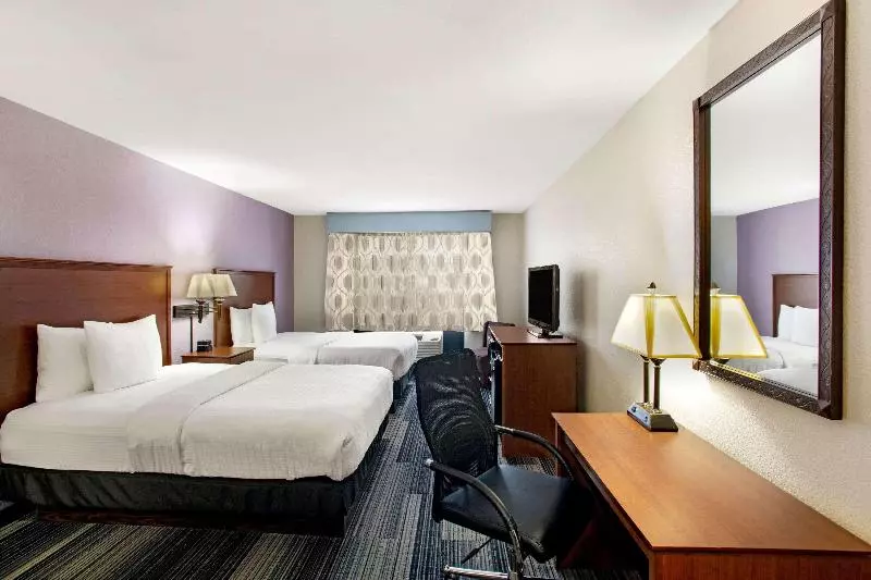キングサイズベッドのスタンダードルーム, Holiday Inn Express Boca Raton   West, An Ihg
