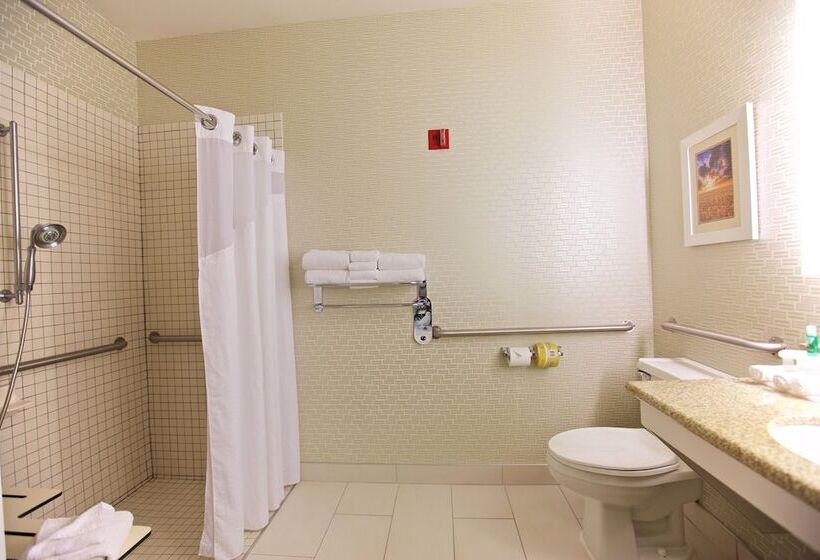 身障者適用スタンダードルーム, Holiday Inn Express Fargo   West Acres, An Ihg