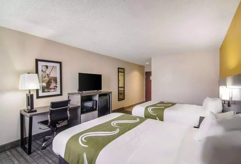 ２ダブルベッドのスタンダードルーム, Quality Inn Near University Of Mobile