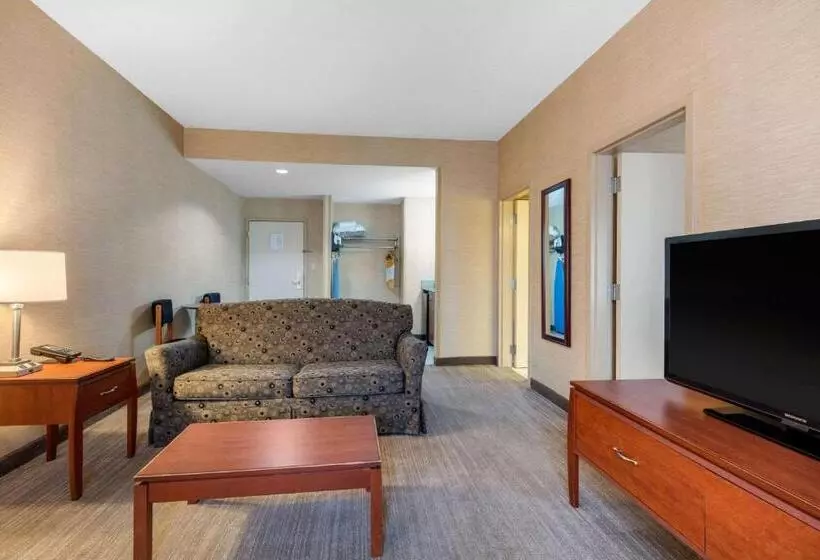 Superior-sviitti, Quality Inn & Suites Benton Draffenville
