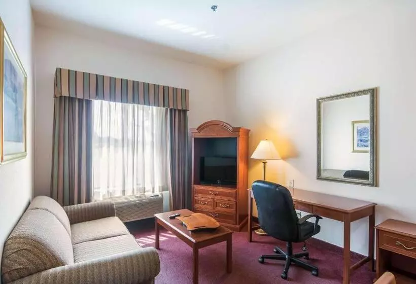 スイート, Motel 6 Brenham, Tx
