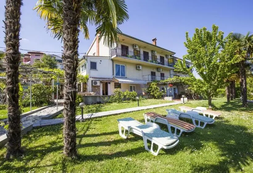 スタンダードルーム, Apartments & Rooms Ribarić