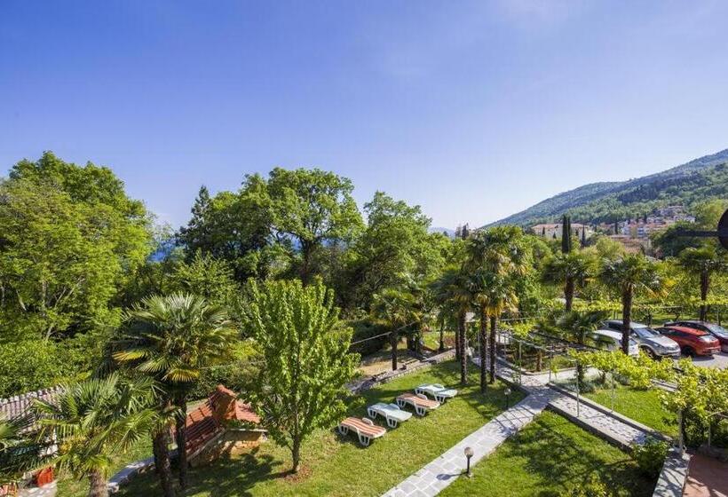 اتاق استاندارد, Apartments & Rooms Ribarić