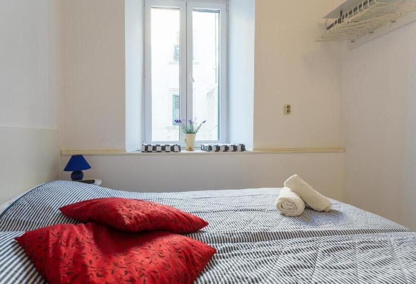 غرفة قياسية, The Heart Of Dubrovnik