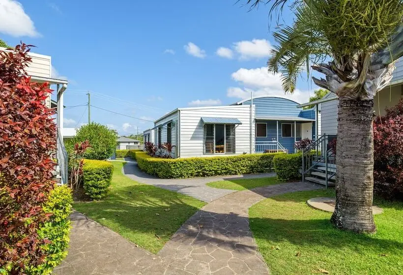 キャビン, Tin Can Bay S Sleepy Lagoon Motel