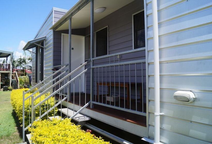 Хижина, Tin Can Bay S Sleepy Lagoon Motel