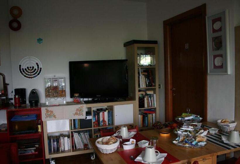 Номер Стандарт Вид на Сад, Bed & Breakfast Il Bolentino Varenna