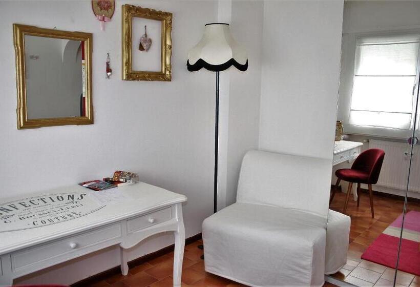 Номер Стандарт Вид на Сад, Bed & Breakfast Il Bolentino Varenna