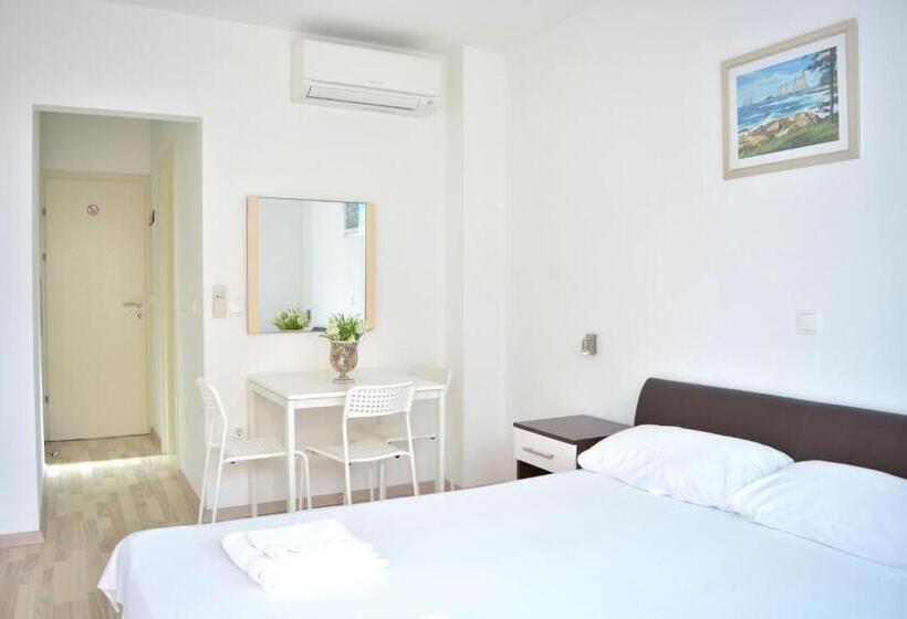 침실 1개 바다 전망 아파트, Apart Pansion Promajna