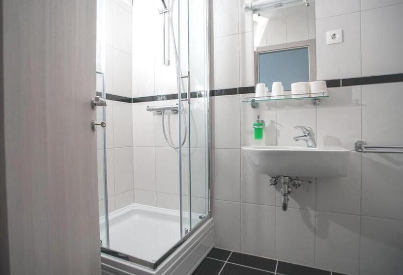 침실 3개 아파트, Apart Pansion Promajna