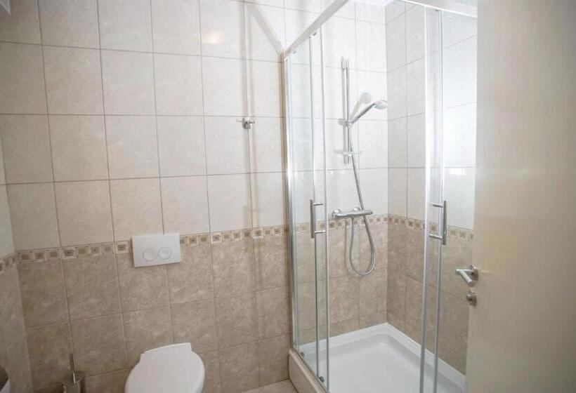 침실 1개 발코니 아파트, Apart Pansion Promajna