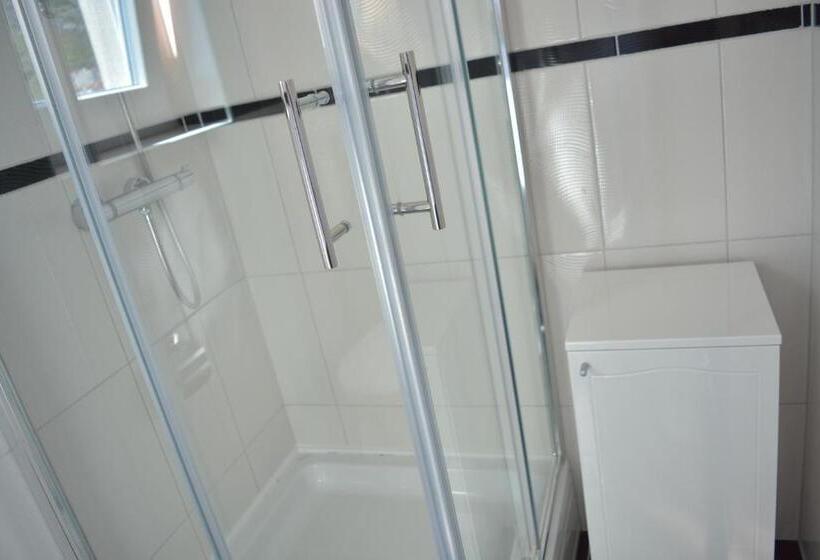 침실 2개 아파트, Apart Pansion Promajna