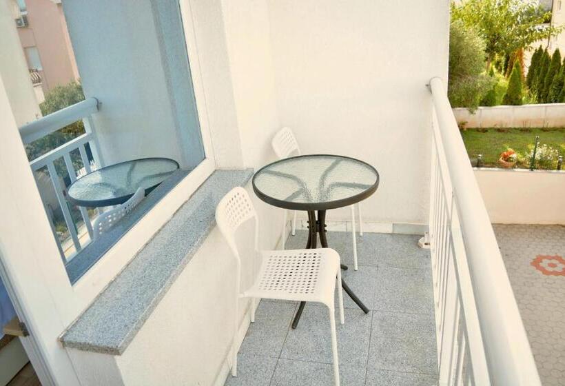 스탠다드 스튜디오 바다 전망, Apart Pansion Promajna